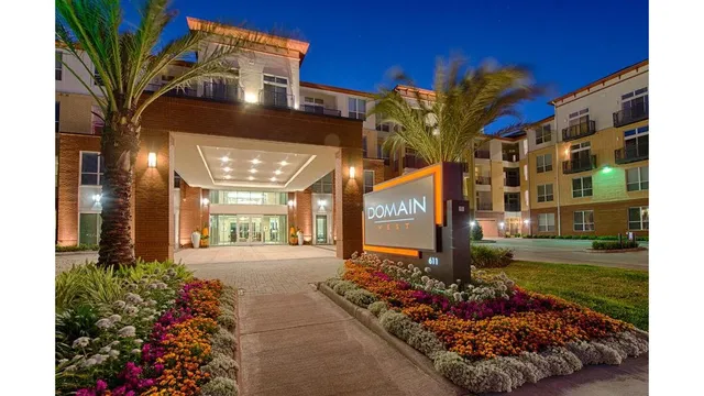 Domain West Apartments