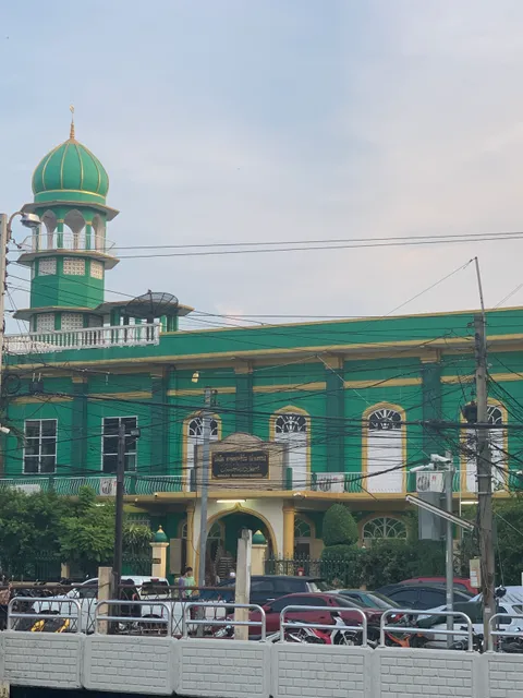 Masjid Baan Doon