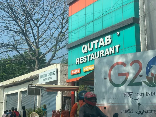 qutub restaurant