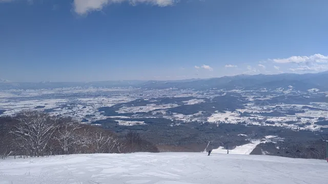 Iwakisan Hyakuzawa Ski Resort