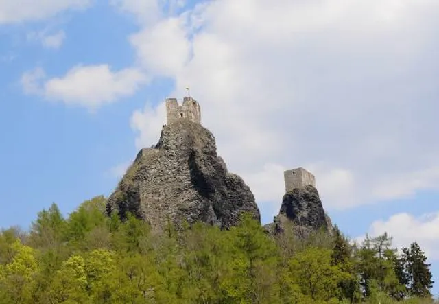 Trosky Castle