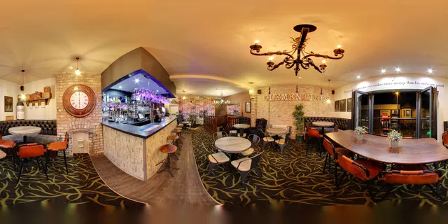 Winstons Bistro & Bar