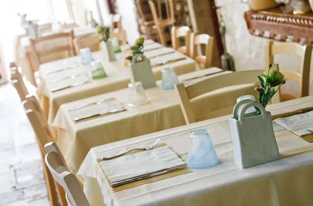 L'Arcimboldo Ristorante con Pizza Centro Storico Giardino e Terrazza a Lago