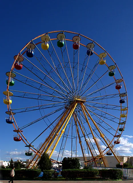 Parque De Atracciones Tierra Feliz Dah Dah