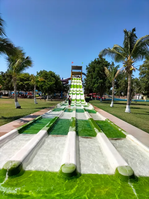 Aqualandia Parque Acuatico