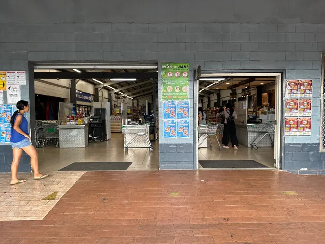 Farmer Joe's Supermarket