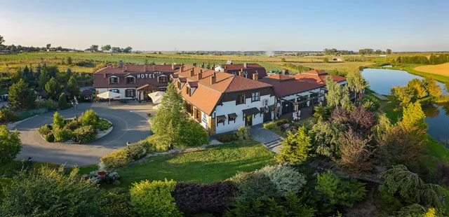 Dwór Bogucin Hotel & Restauracja