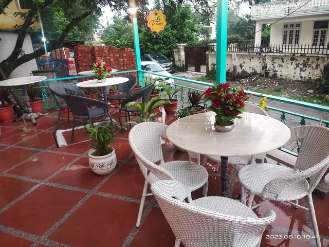 La pause (The Coffee Break)