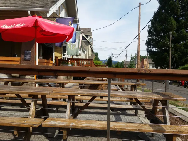 The Downward Dog - Campus