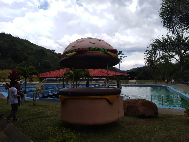 Parque Acuático Cascada de Fuego