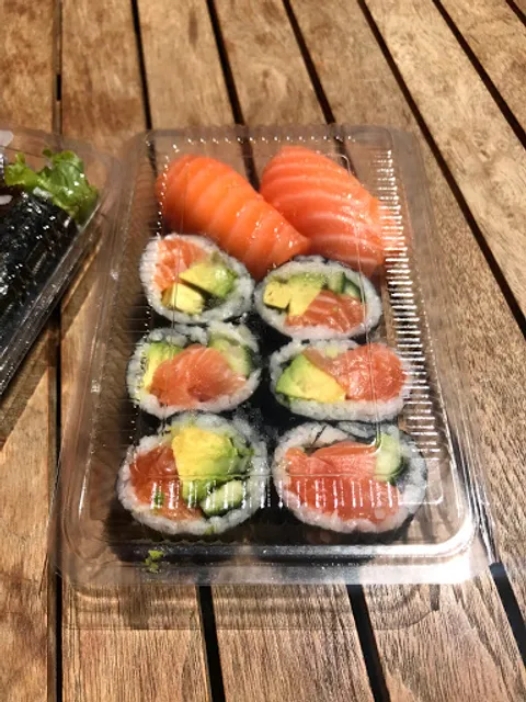 Mee's Sushi City