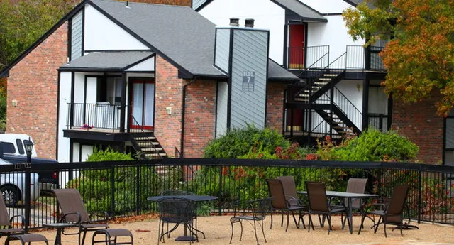 Lakeside Apartment Homes