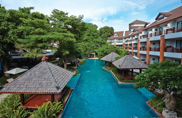 Woodlands Hotel & Resort