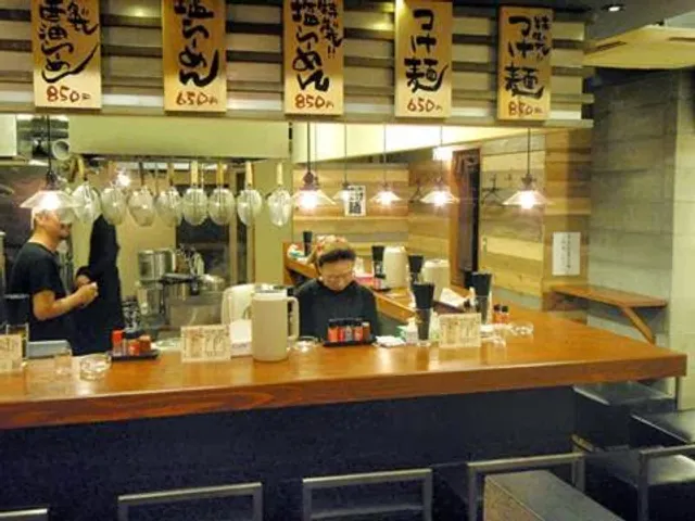 瀬戸内ラーメン あづま家 二番町店