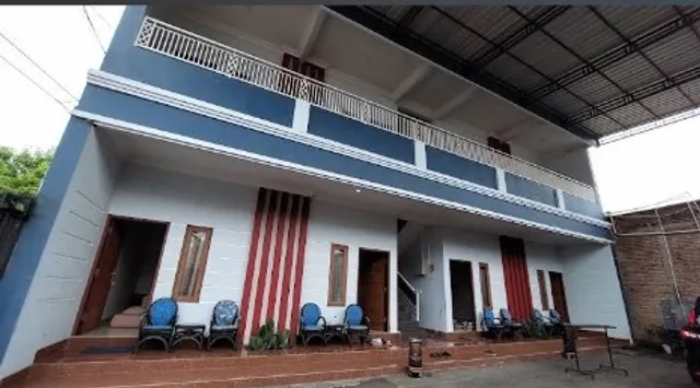 OYO 2421 Joglo Guest House Syariah