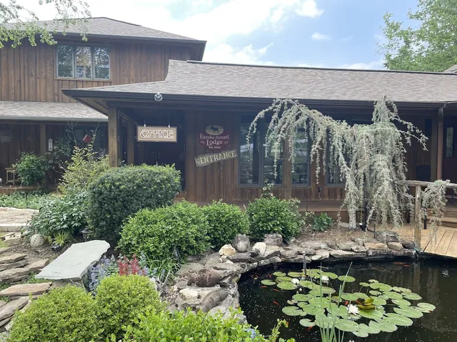 Eureka Sunset Cabins - Cabin Rentals Eureka Springs AR