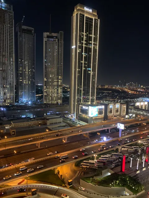 E.C. At Address Residences Dubai Mall