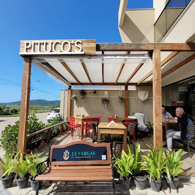 Pitucos Café