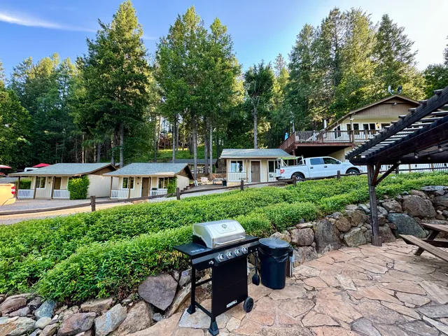 Rollins Lakeside Resort