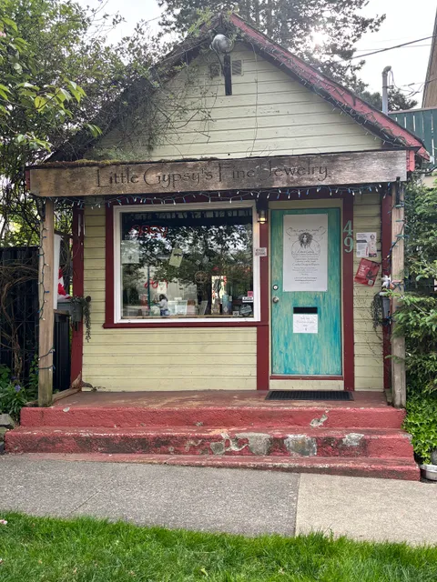 Little Gypsy's Fine Jewelry, Gifts & Gallery