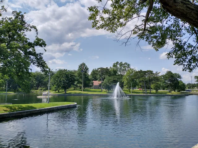 Deering Oaks Park