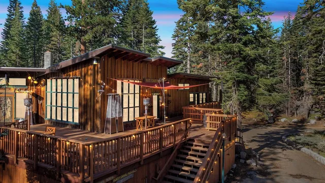 Kit Carson Lodge & Restaurant