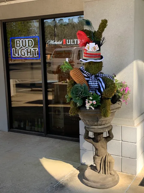 Rocky‘s Wine and Spirits