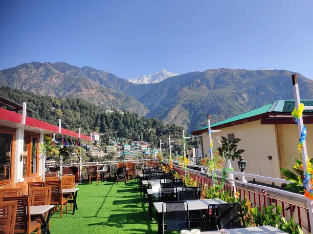 Hotel Akash - Luxury Hotel In McLeodganj