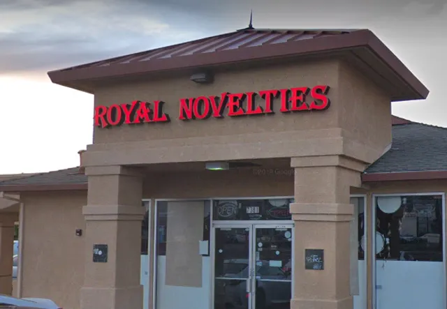 Royal Novelties Smoke Shop