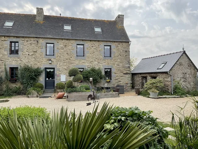 Ker Ar Men, Chambres et tables d'hotes