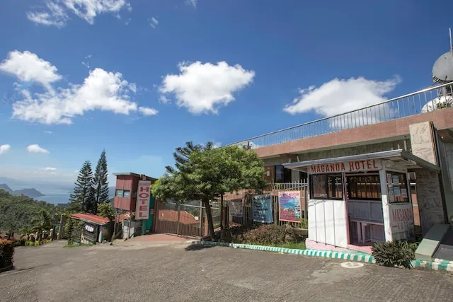 OYO 738 Maganda Hotel