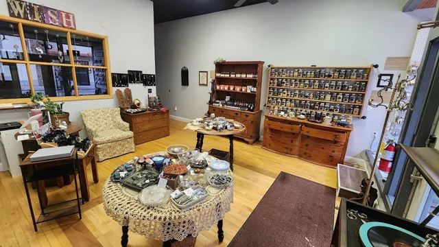 Topaz Apothecary & Collective