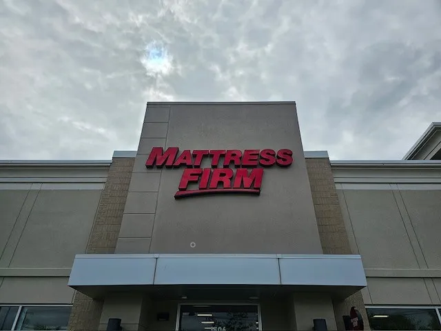 Mattress Firm LaSalle Center