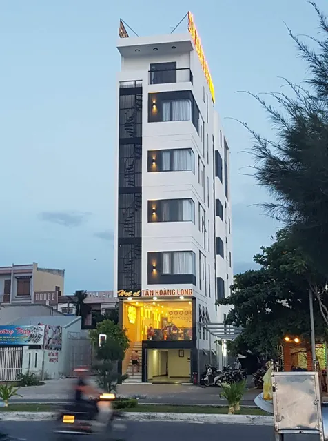 Tan Hoang Long Hotel