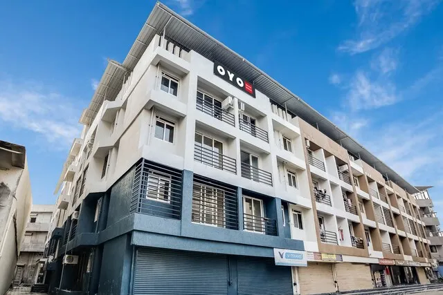 Super OYO SilverKey Bhumi World