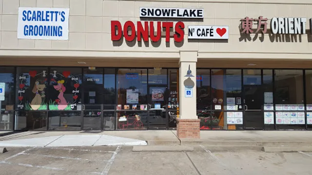 Robin’s Snowflake Donuts & Cafe