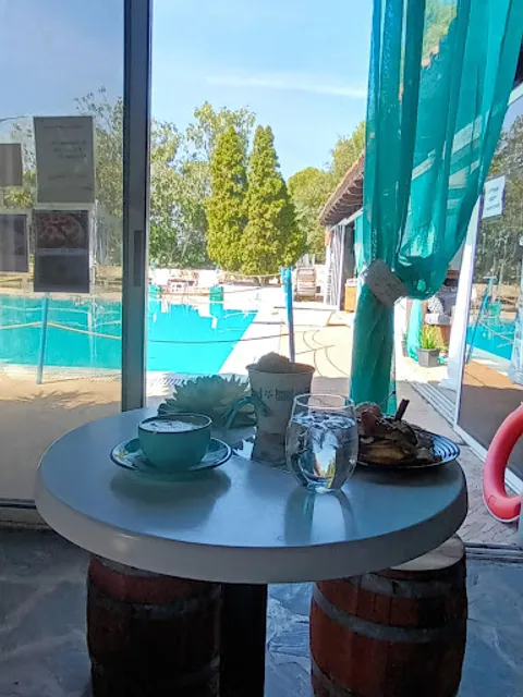 Heaven Paradise Club Pisina