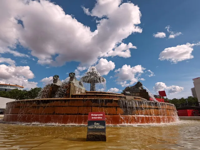 Fontaine aux Lions
