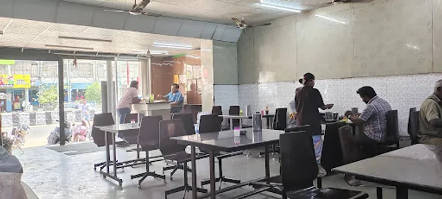 New Gowrishankar Hotel High Class Vegetarian