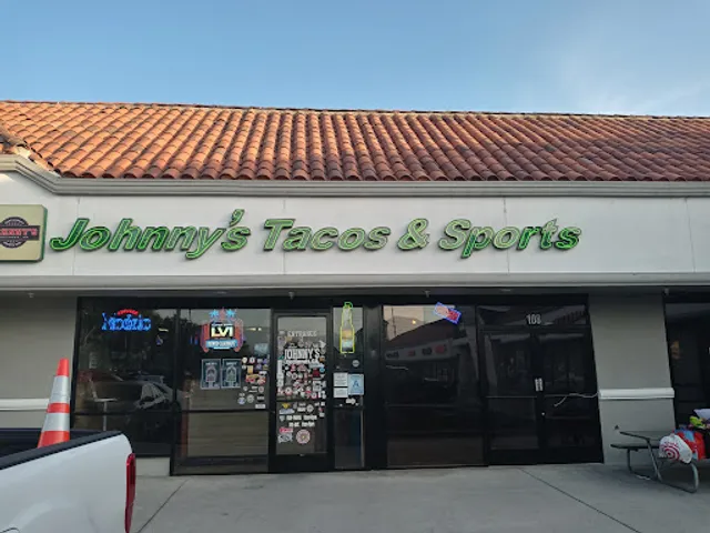 Johnny's Tacos & Sports