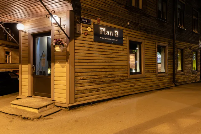 Plan B Wine bar