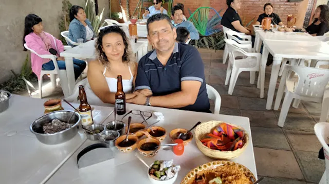 BARBACOA DE HOYO "KM.100"