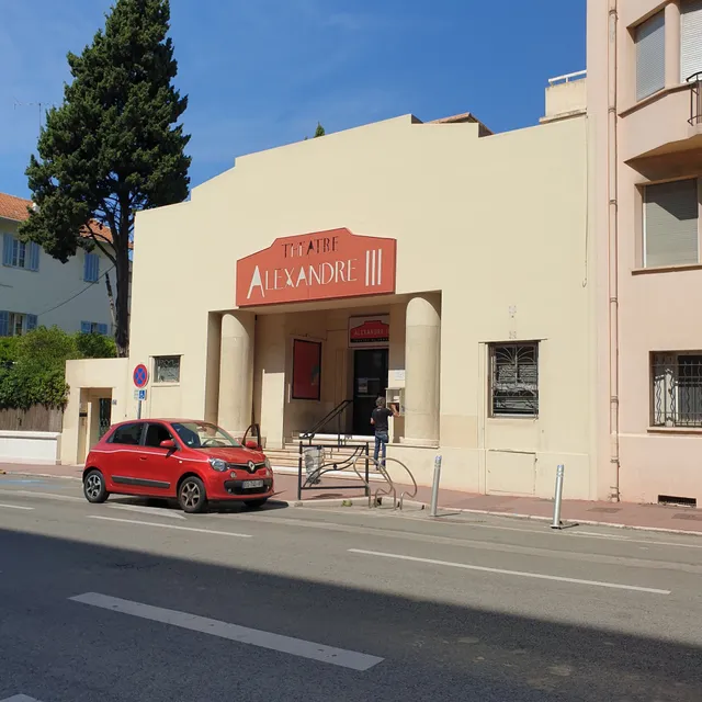 THEATER ALEXANDRE III