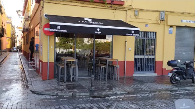 La Mujer Restaurante