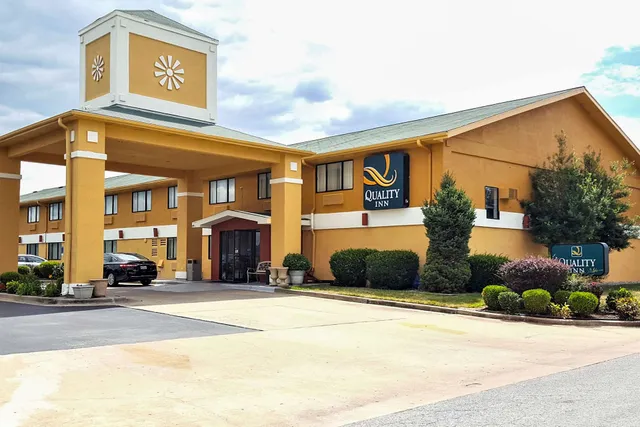 Quality Inn Ozark-Springfield South