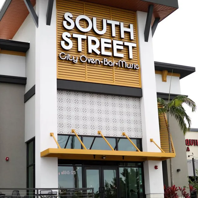 South Street - Founders Square