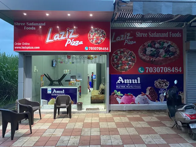 Laziz Pizza Koregaon