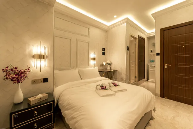 A Residence @ Between Hilton and Cititel Hotel