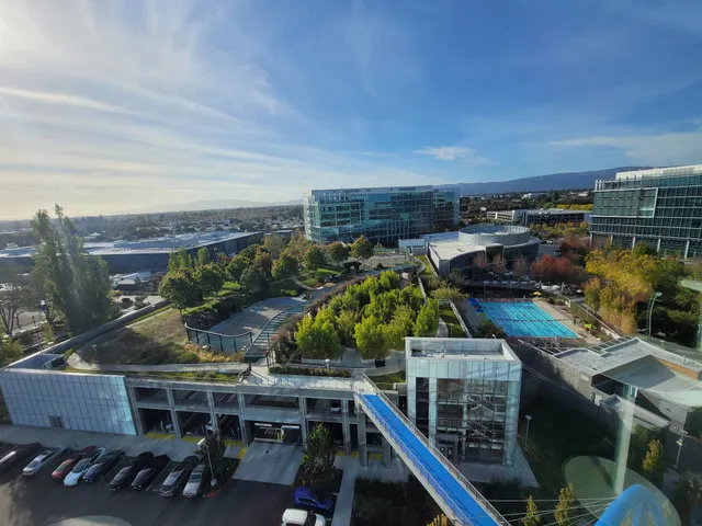 Google Sunnyvale - Moffett Place