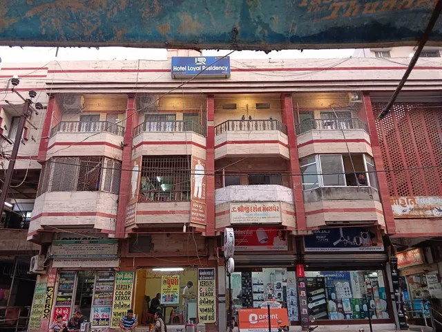 Hotel Loyal Residency